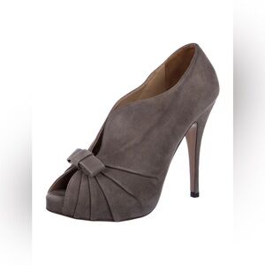 Valentino Garavani Gray Suede Bow Peep-Toe Booties Heels size 6